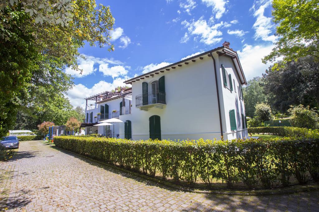 Residence Casa Bianca Marina di Massa Exteriér fotografie