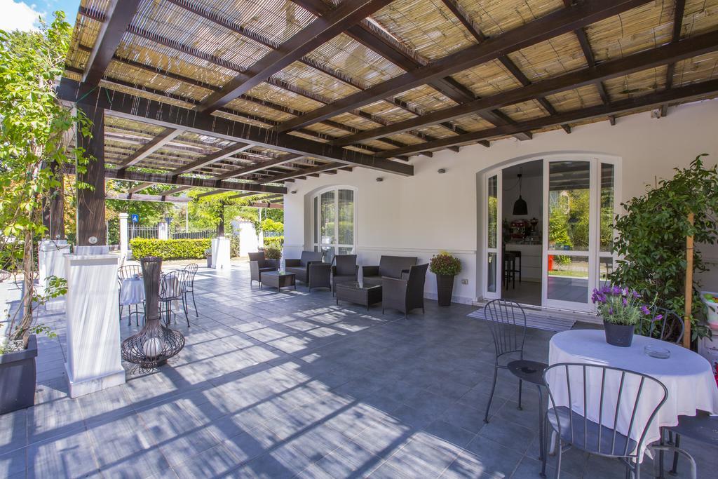 Residence Casa Bianca Marina di Massa Exteriér fotografie
